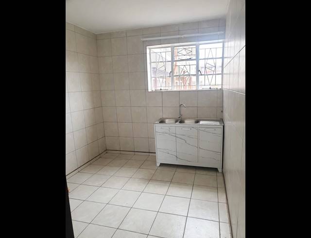2 BEDROOM FLAT FOR SALE IN PEACEHAVEN
